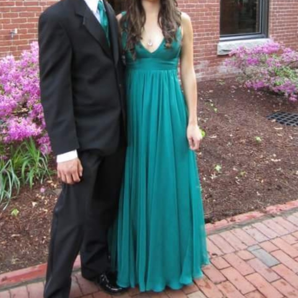 Emerald Formal Dress (DDNY by Daniella) - Picture 3 of 5